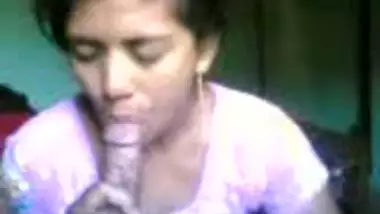 Bangladeshi village bhabhi sucking her lover�s dick on cam