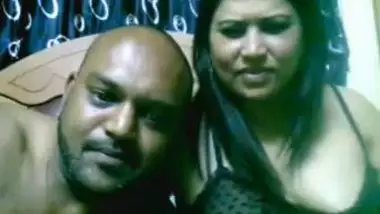 Vizag Telugu Sex - Mature Vizag Aunty Home Sex With Hubby 8217 S Friend porn video