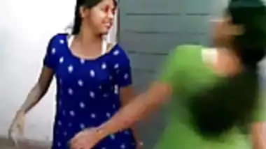 Hd Bache Bf Video - Ghar Mein Chhote Bacche Biwi Aur Shohar Ki Sex Video indian porn movs