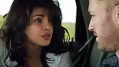 Mannara Choprasex Scenes In Bollywood - Priyanka Chopra Quantico S1e01 porn video