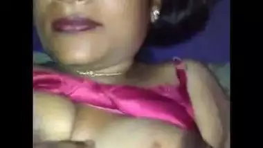 Indian Aunty S Forinar Hot Fucking Porn Video Free Download - Hot Sex Video Of A Desi Aunty With Some Extra Plump porn video