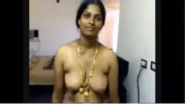 Telugu Aunty Sex Photos Sex - Sexy Telugu Aunty Shows Her Naked Body porn video