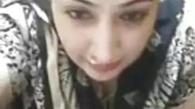 Indian aunty on video call (THICK AS FUCK) 