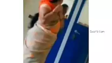 Tamil Village Bath Aunty Saree Removing Dress Changing Videos indian porn  movs