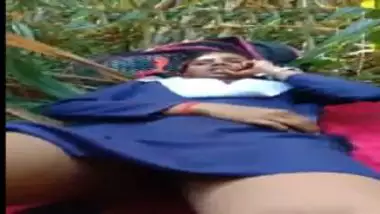 Telugu village girl sex in forest with classmate