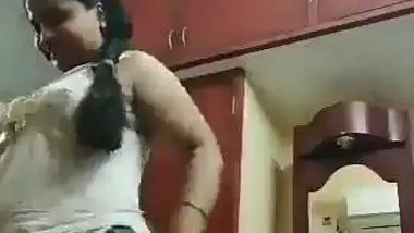 Tamil Nadu Nurse Dress Change Video - Mom Dress Changing In Front Of Son indian porn movs