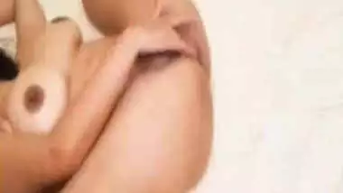 Desi Cheating Wife showing boob & pussy