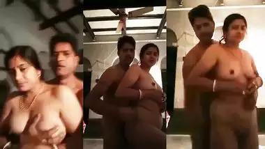 Indian Porn Xxx Desi Village Bhabi Show Her Boobs porn video
