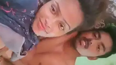 Desi Jija Sali Fucking And Wife Make Video porn video