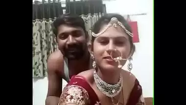 Suhagraat Par Nayi Nabeli Dulhan Se Kiss Aur Boobs Suck Sex porn video