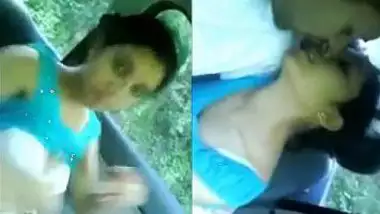 Office Secretary doing sex with her Indian BOSS in car
