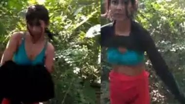 380px x 214px - Desi Hidden Outdoor Sex Caught Video indian porn movs