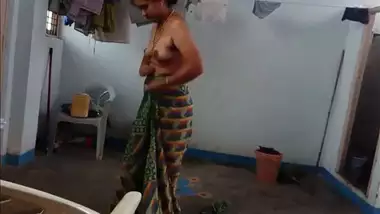 Marathi Aunty Xxx Change - Hidden Cam In Desi52 Village Sexy Indian Aunty Change Saree porn video