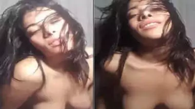 Paki girl ready to dance like XXX slut for sex partner wanking to chudai