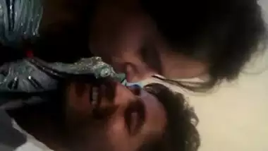 Cute Lovers Kissing porn video