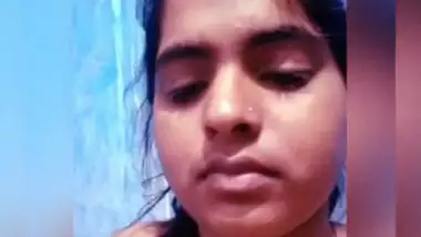 Sexy Bengali hottie Rajni showing her pussy juice