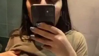 Marathi Girl Awesome Naked Selfie Clip Leaked porn video
