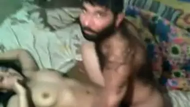 Karnataka Sex Musalman Ka - Muslim Village Sex While Cuckold Hubby Watches Live Fuck porn video