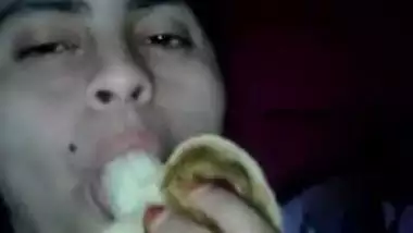 Muslim village aunty masturbate with ripe banana