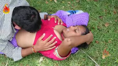Japanesmomsunsex Videos - Aunty Boobs Press While Sleep indian porn movs