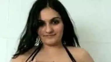 Xxx Sakxi Girl - Busty Paki Woman With Incredibly Hairy Xxx Hole Takes A Bath porn video