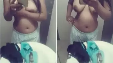 Desi Girl Naked Mirror - Panjabi Bhabhi Fucking With Lover Front Of Mirror porn video