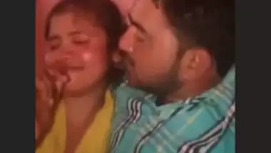 380px x 214px - Romantic Couple Hugging And Kissing Sexy In Bedownlod 1mb 3gp Sex Videos  indian porn movs