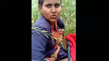 Xxx Bf Marathi Jagal - Village Girl In Jungle 2 Clips Part 2 porn video