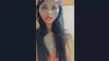 Cute desi girl showing ass and pussy update
