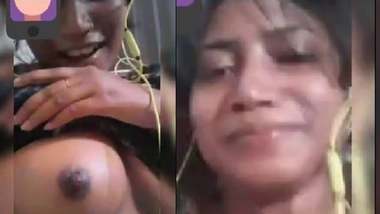380px x 214px - Desi Viral Mms Video Of An Indian Girl Exposing Her Nude Body porn video