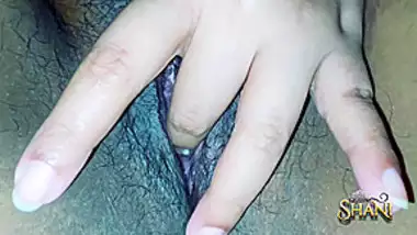 Wife Fingering... Wife තනියම ඇඟිල්ල ගහගෙන