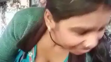 Passenger Tempts Taxi Driver Xnxx indian porn movs