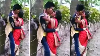 Old aunty kissing passionately with own nephew outdoor. Desi XXX mms sex