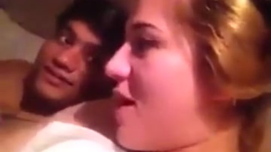 Indian Guy With Foreigner Prostitute porn video