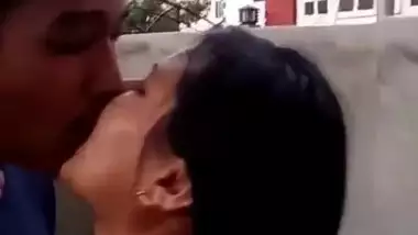 Desi Boyfriend Kiss Her Lover in top of Building