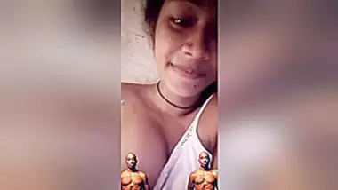 Full Sexy Video Gharguti - Cute Girl Shows Her Pussy To Lover On Video Call porn video