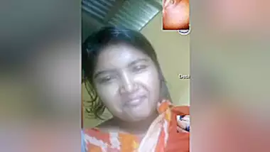 Today Exclusive- Cute Desi Girl Showing Her Big Boobs And Pussy Fingerring On Video Call