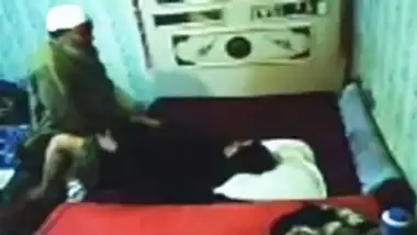 380px x 214px - Paki Mulla Fucking A Married Lady To Increase Her Iman Caught On Hidden Cam porn  video