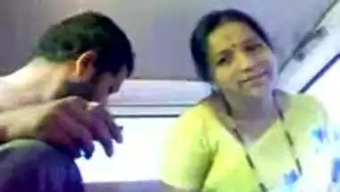 Maharasta Zavazvi - Marathi Bhabhi porn video