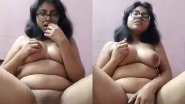 Thick Indian Smooth Shaved Pussy - Thick Cum Shaved Pussy indian porn movs