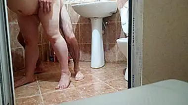 Hot Bigg Bupes Moms Bathrum Videos - Hot Big Boobs Mom And Son Bathroom Sex Videos indian porn movs