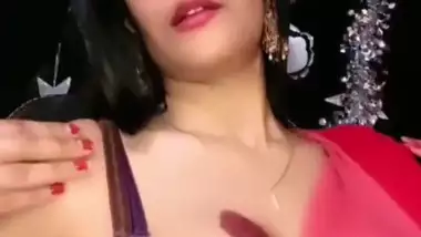 Hairy Legs And Hairy Armpits Indian Aunty Sexvideos - Armpit indian porn movs