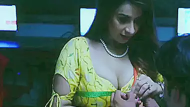 Indian Desi Girl In Hot Romantic Fuck Scene