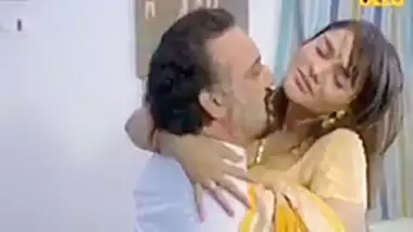 Jeth Bahu Kibf - Buddha Sasur Aur Jawan Bahu Ki Sexy Video indian porn movs