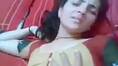 Hot Indian Aunty Enjoying Sex With Young College Guy