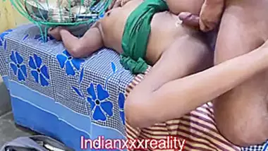 Ka Aadami Ka Peshab Peene Wali Aurat indian porn movs