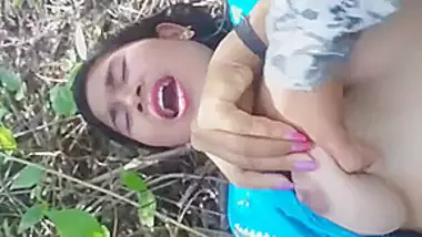 380px x 214px - Manipuri Outdoor Xxxx Video porn video