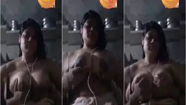 Boobspressingxxnx - Telugu Girl Showing Her Pussy On Whatsapp Video Call indian porn movs