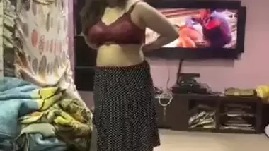 Pk sexy bhabi nude dance