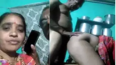 Sexi Marathi San And Mather - Marathi Mature Couple Doggy Fuck Viral Porn porn video